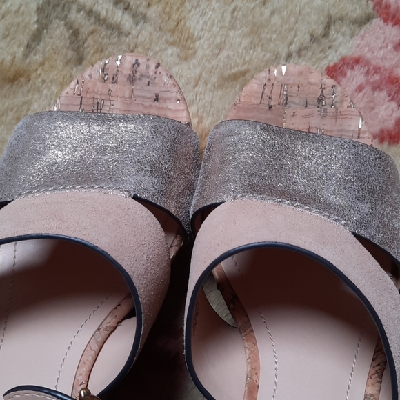 COACH beige platform sandals - Picture 6 of 9